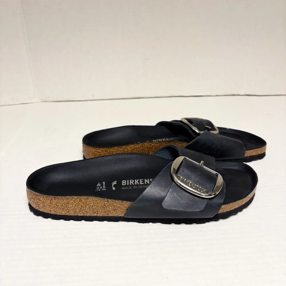 NWOB Birkenstock‎ Madrid Big Buckle Oiled Leather Sandals in Black - Picture 6 of 12